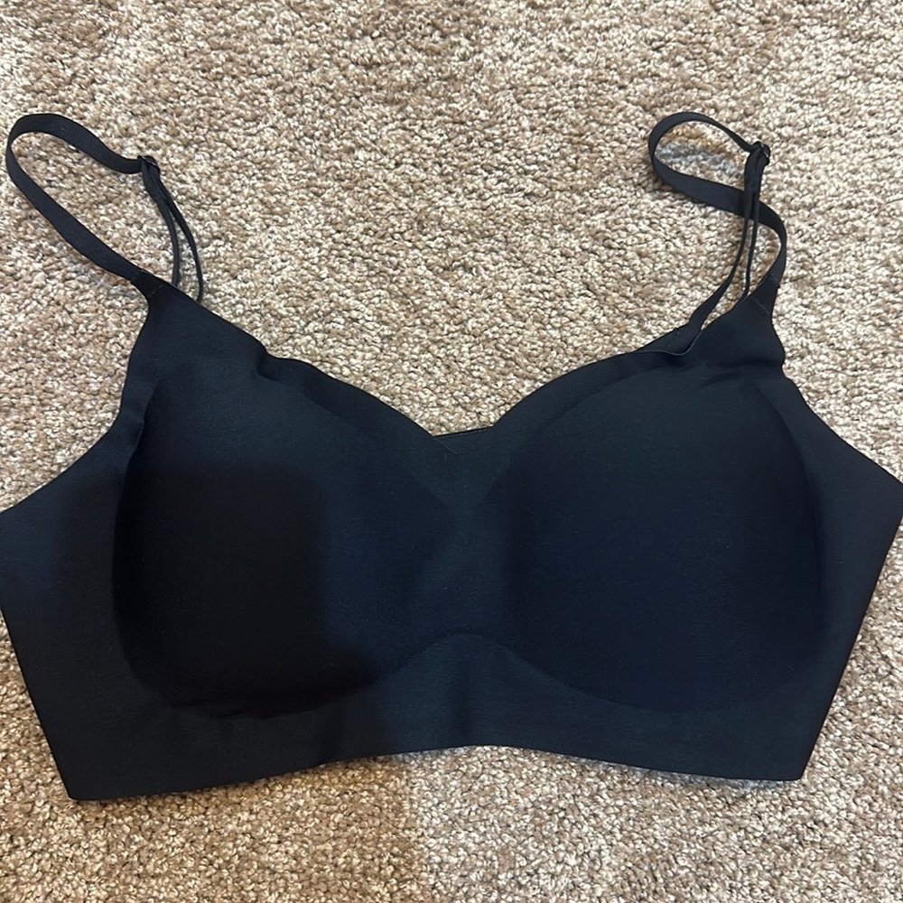 Zyia adjustable straps comfort bra- black M